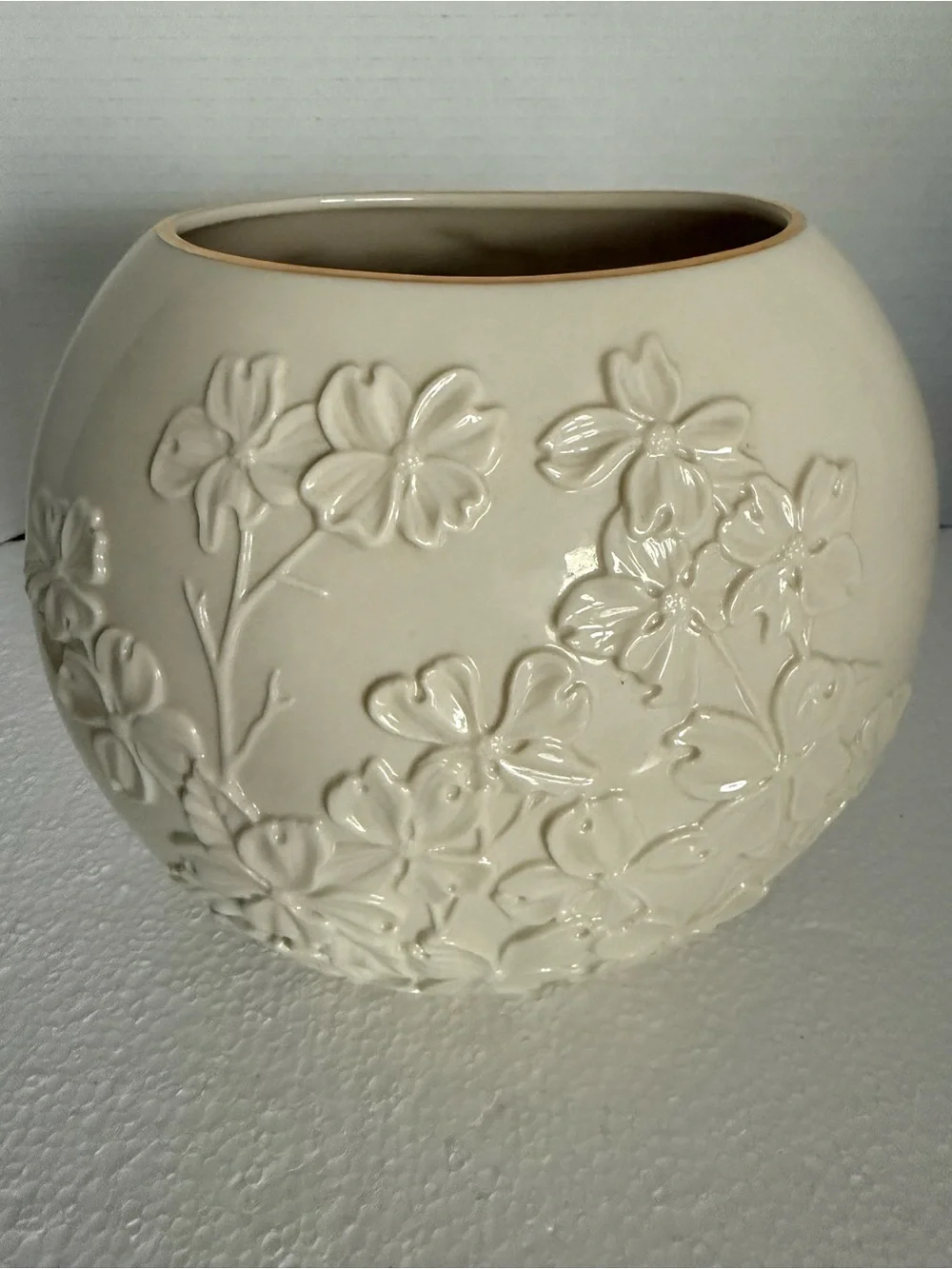 Lenox Vase Four Season Collection Spring Dove and Dogwood Tree Porcelain